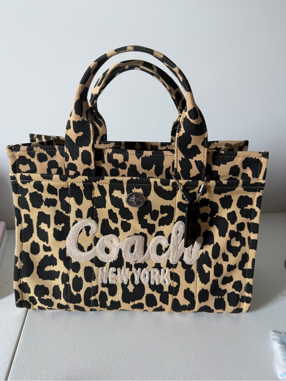 COACH Cargo Tote with Leopard Print Medium Canvas NWOT - Picture 2 of 6